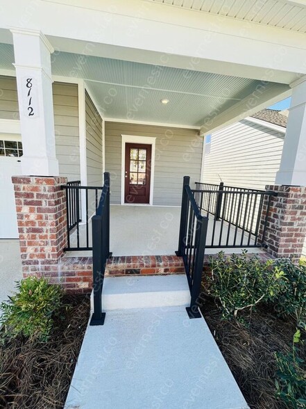 Building Photo - 8112 Warbler Wy