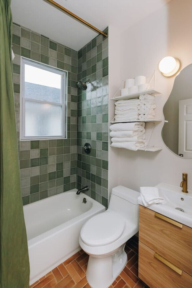 Building Photo - 3508 Tarpis Ave