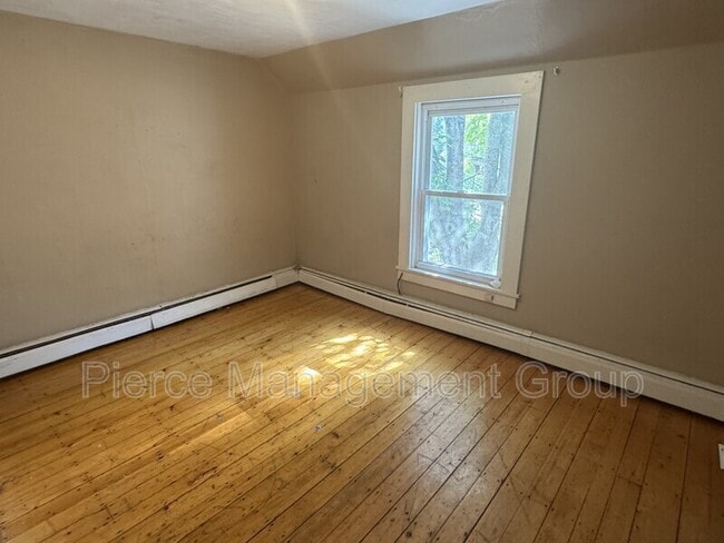 Building Photo - 43 Cross St