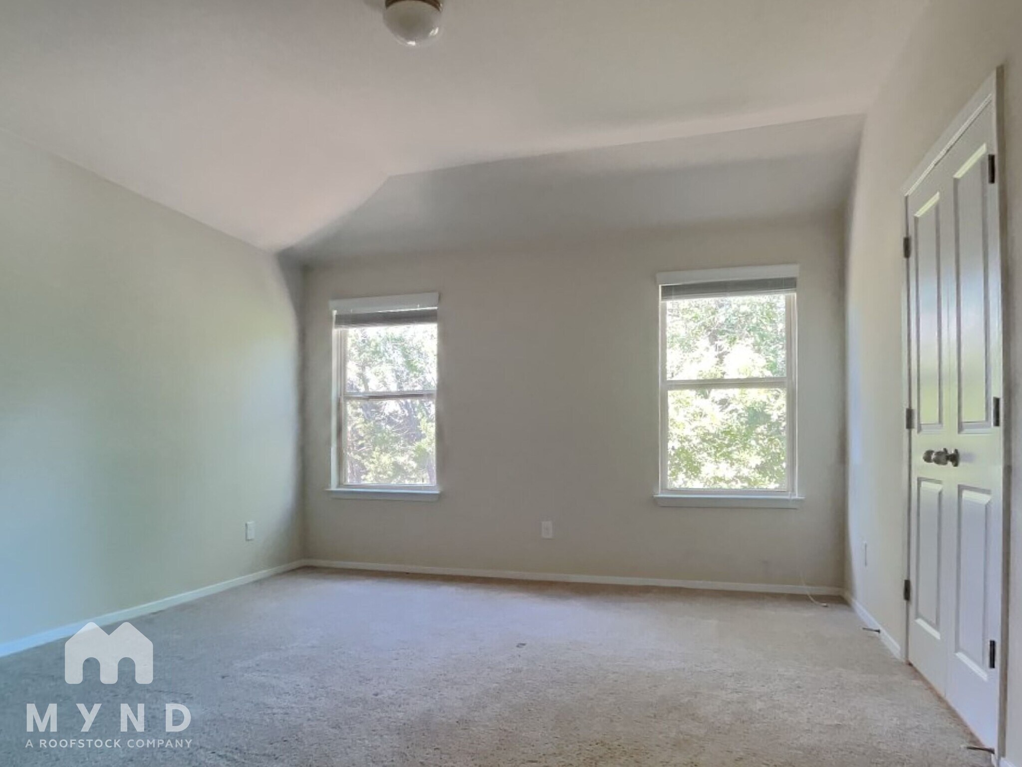 Building Photo - 20216 Boggy Ford Rd