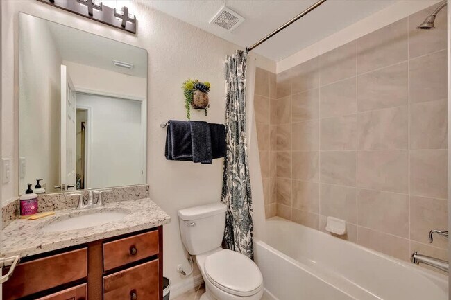 Building Photo - 5720 Palmer Cir