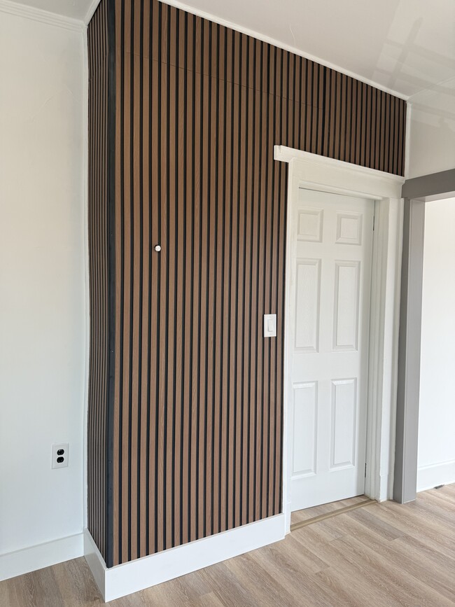 Building Photo - 342 E Westfield Ave