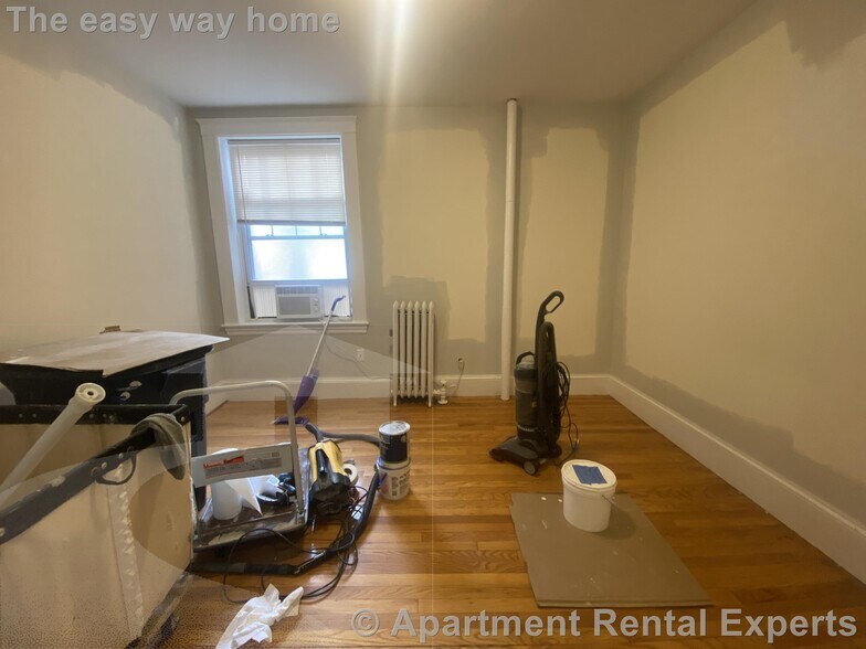 Building Photo - 156-158 Summer St Unit #108