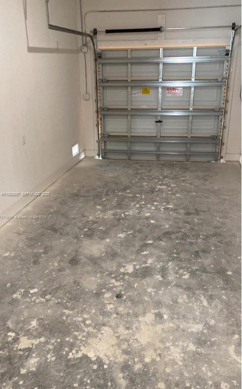 Building Photo - 1167 NW 2nd St