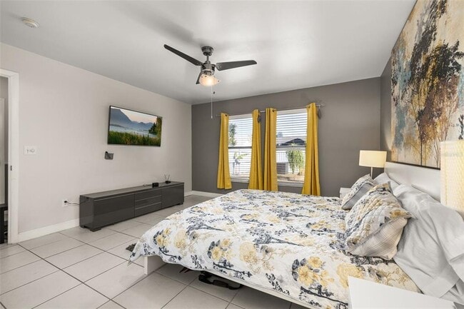 Building Photo - 3045 Bloomsbury Dr