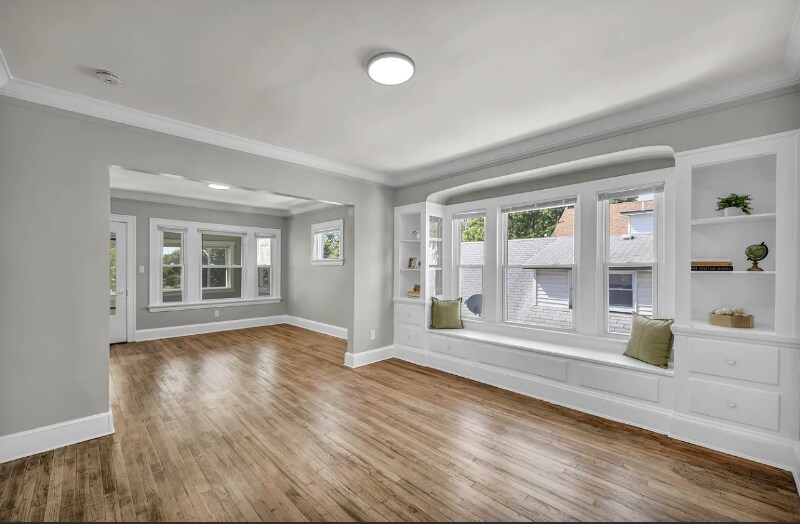 Building Photo - 11125 Melba Ave