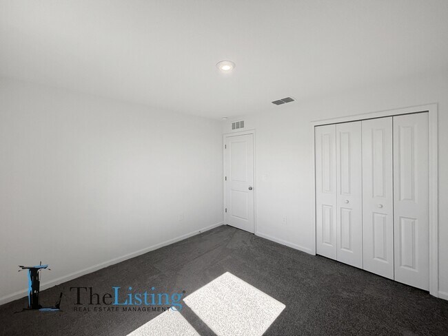 Building Photo - 4810 Katrina Dr