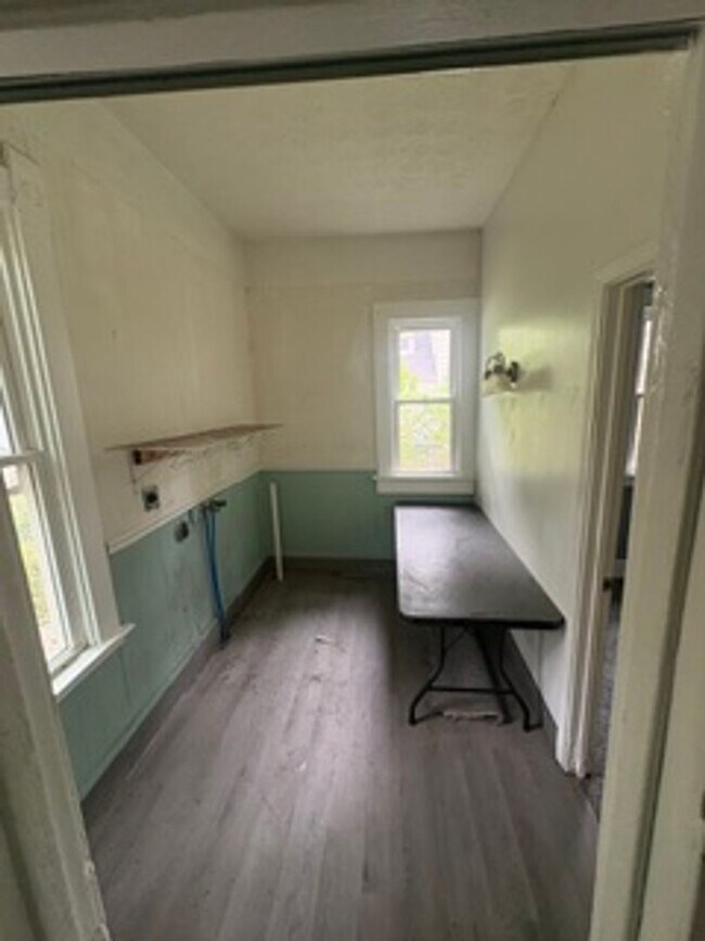 Building Photo - 4 bedroom single family home in Peoria for Rent