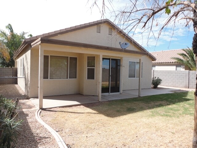 Building Photo - 837 S Roanoke St