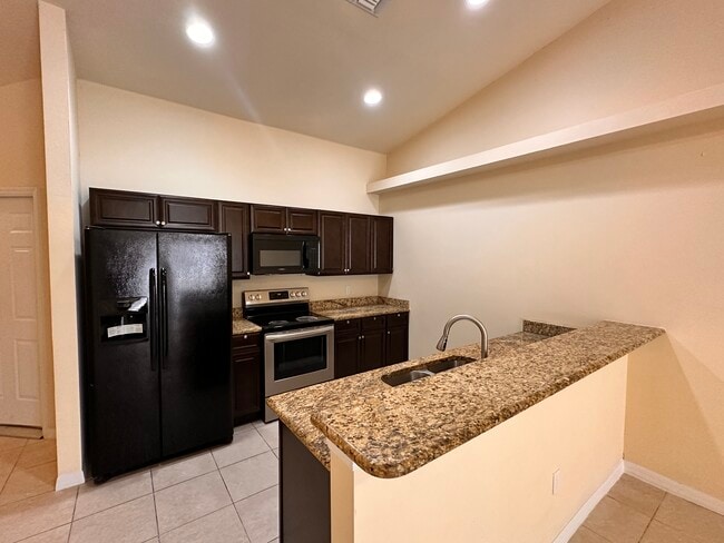 Building Photo - 1257 SE 8th Terrace