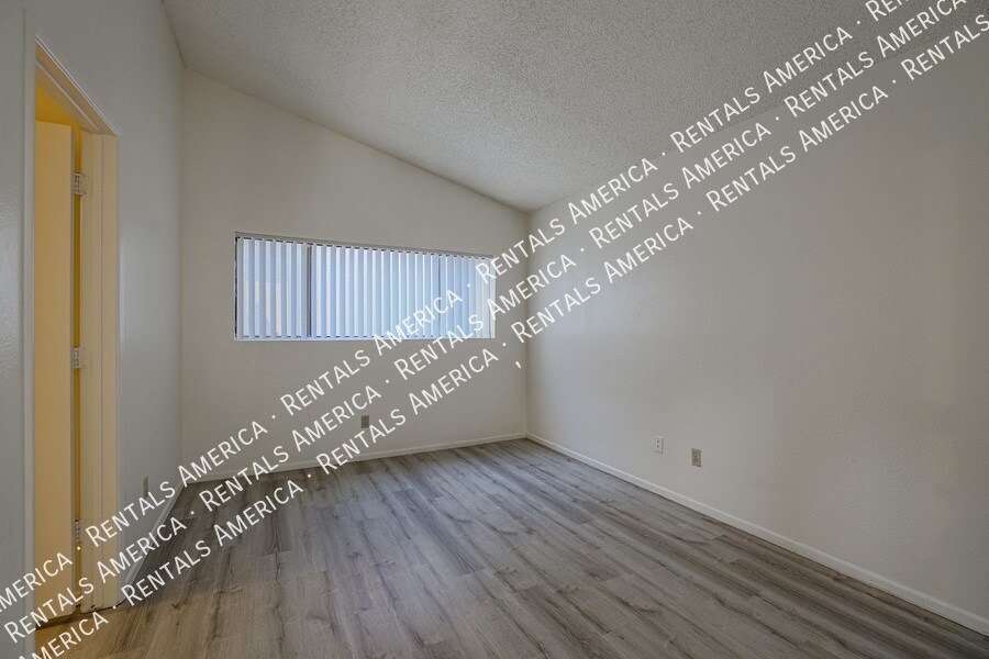 Building Photo - 6480 N 82nd St