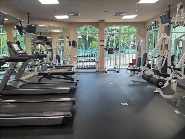 Building Photo - 6001 SW 70th St