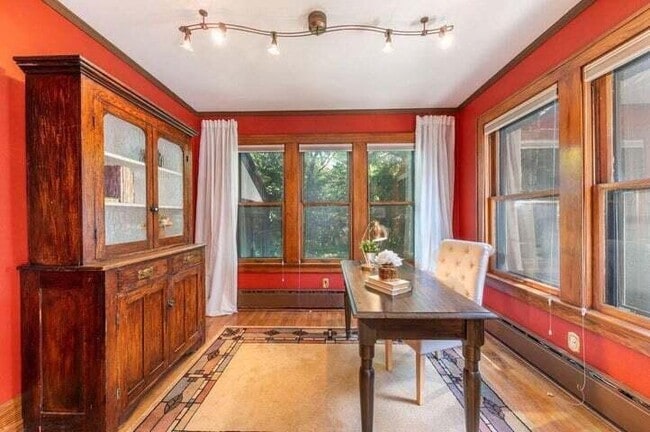 Building Photo - 824 N 66th St