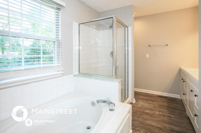 Building Photo - 6111 Tybalt Ln