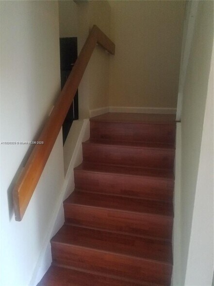 Building Photo - 9251 SW 138th Pl