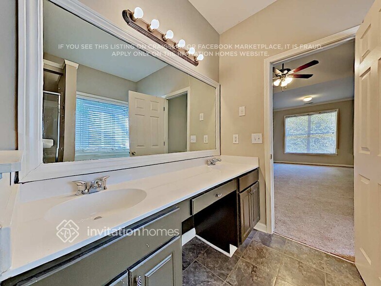 Building Photo - 4458 Kentland Dr