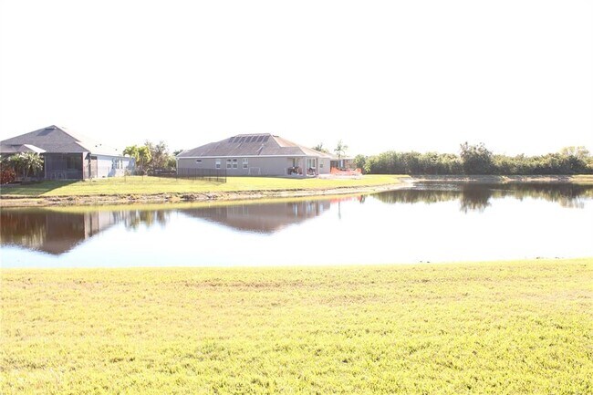 Building Photo - 629 Rosemary Cir