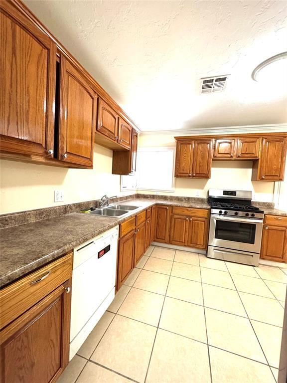 Building Photo - 1101 W Wilshire Blvd