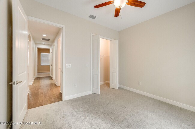 Building Photo - 2746 Spur Dr