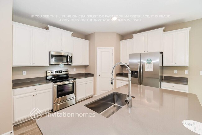 Building Photo - 6268 Starlight Dr