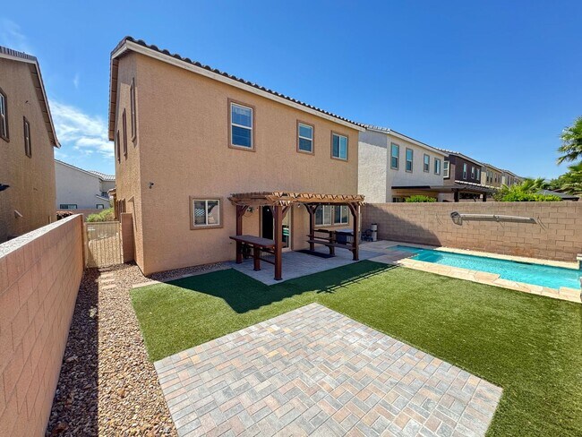 Building Photo - Your Next Home Awaits | 4 Bed, 3 Bath with Private Pool