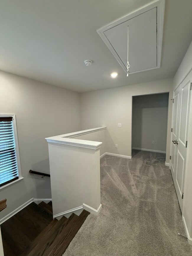 Building Photo - Move In Ready Townhome in Marshview Commons