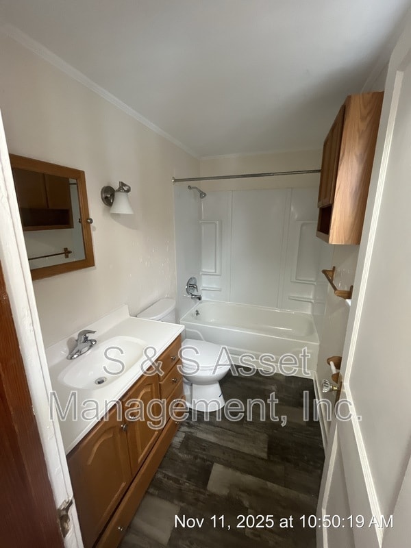 Building Photo - 1213 Edward St