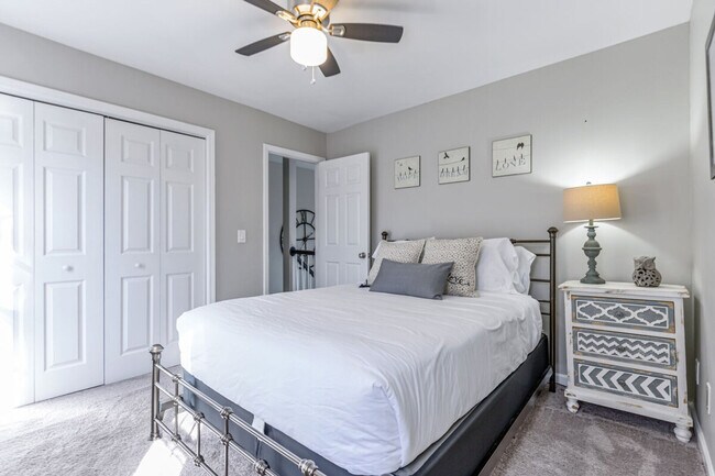 Building Photo - 535 Douthit Ferry Rd