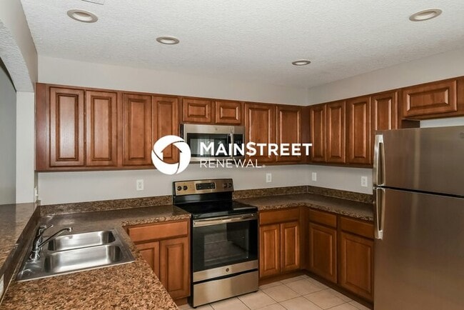 Building Photo - 3 Bedroom Pet-Friendly Home in Jacksonville, FL with Main Street Renewal