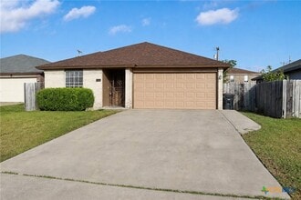 Building Photo - 1203 Fox Creek Dr