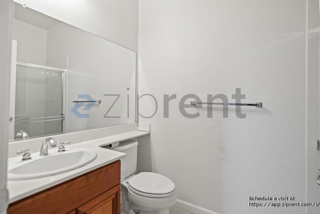 Building Photo - 812 Joree Ln