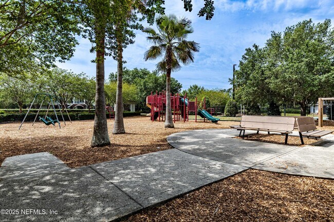 Building Photo - 575 Oakleaf Plantation Pkwy