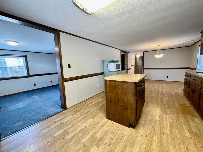 Building Photo - 14341 Wells Ln