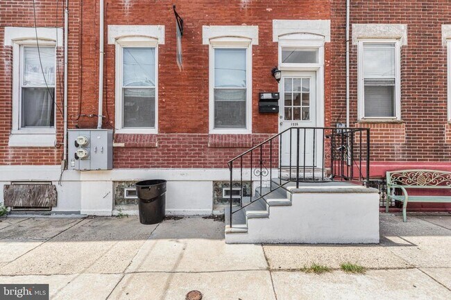Building Photo - 1536 S 19th St