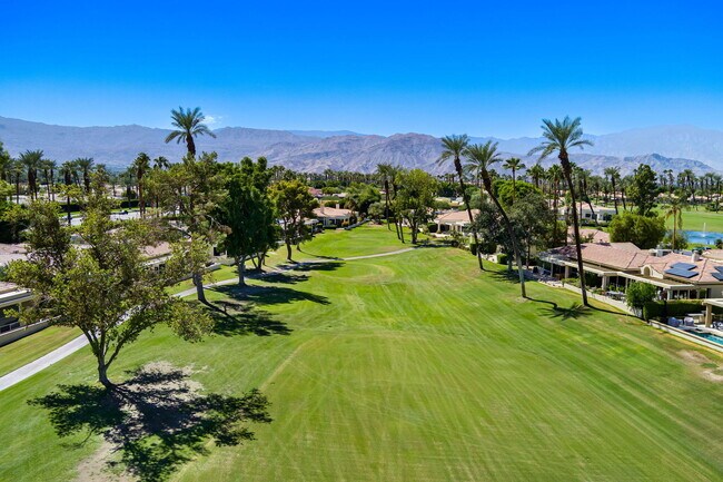 Building Photo - 75395 Riviera Dr