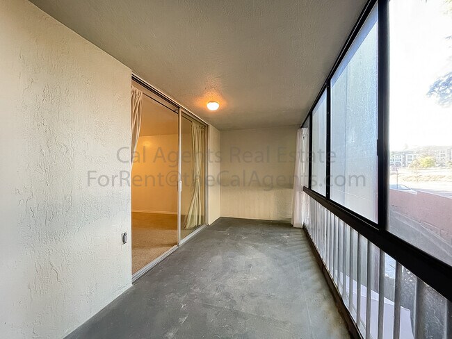 Building Photo - 250 Whitmore St