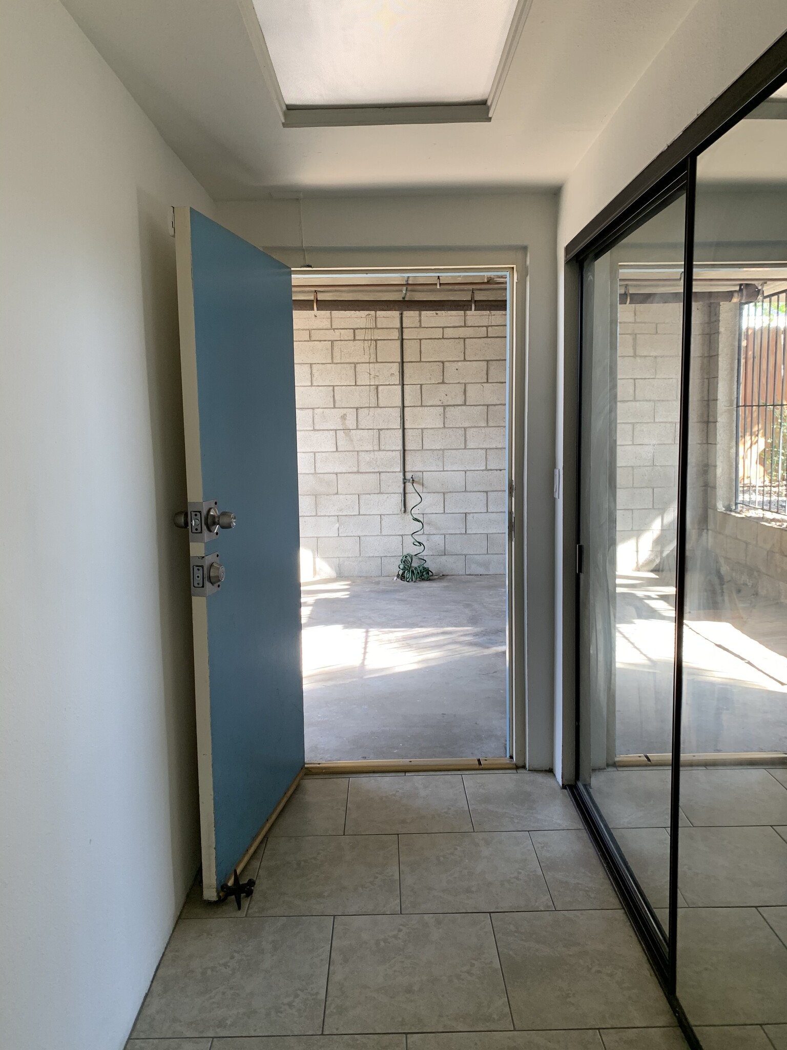 Direct Access to Garage - 3675 Keystone Ave