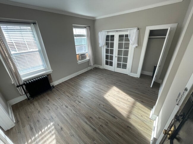 Building Photo - 508 N Tryon St