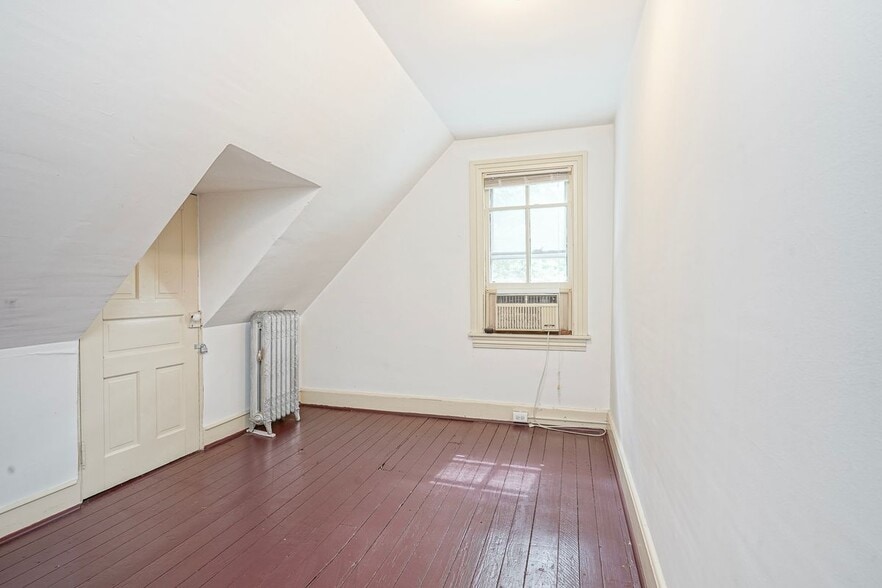 Building Photo - 315 Chestnut St