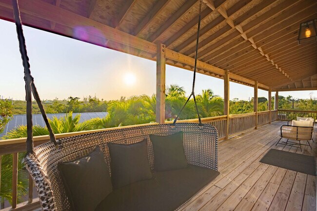 Building Photo - 18954 Acosta Rd