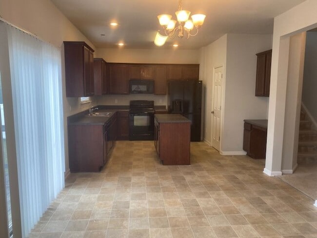 Building Photo - 203 Linfoot Ct