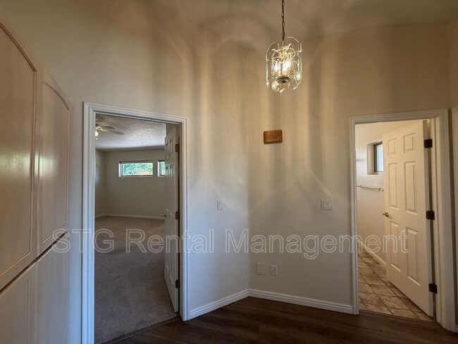 Building Photo - 3182 S Bloomington Dr W