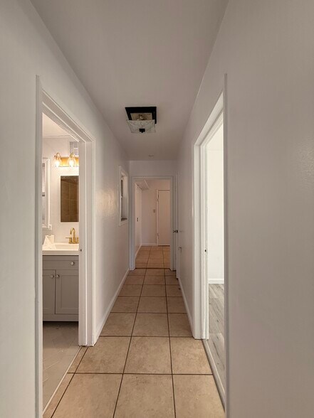 Building Photo - 5360 Brookdale Ave