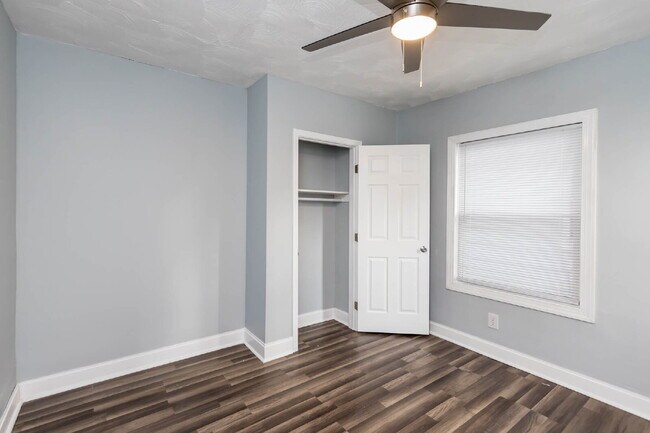 Building Photo - 2-Bedroom Home with Flexible Bonus Room Near Downtown Columbus