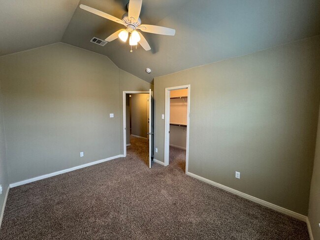 Building Photo - 4-Bedroom House for Rent in Killeen