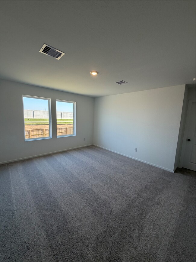 Building Photo - 16718 Old Wagon Wy