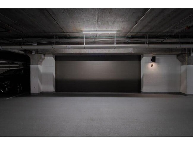 Building Photo - 100 West Dr