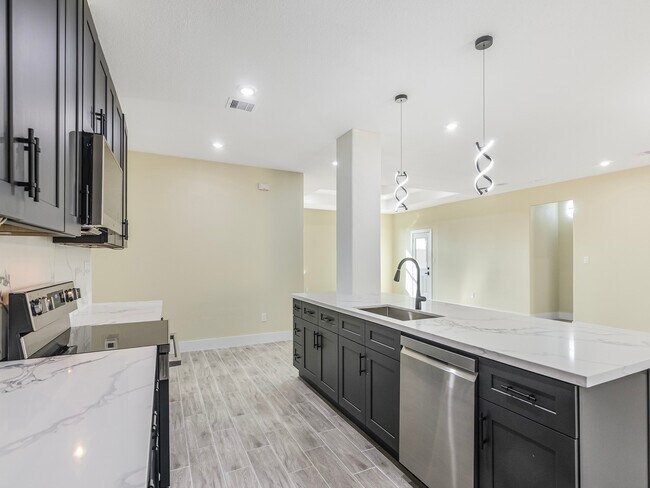 Building Photo - 327 Rd 5840