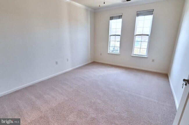 Building Photo - 21216 McFadden Square