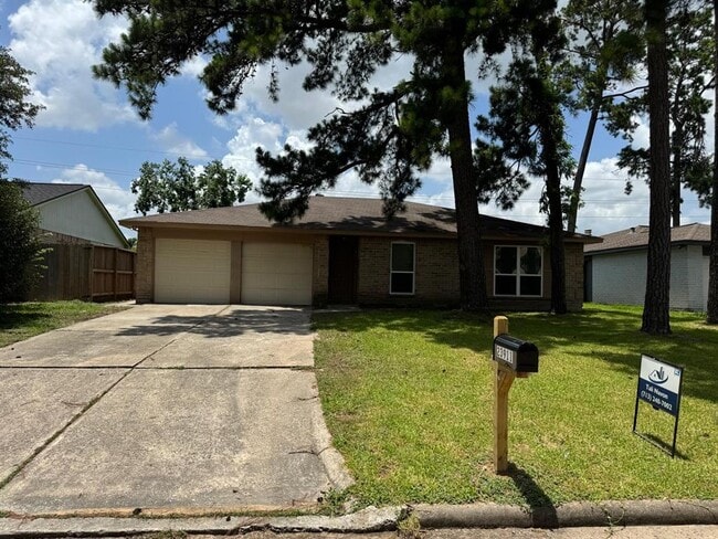 Building Photo - 23911 Verngate Dr